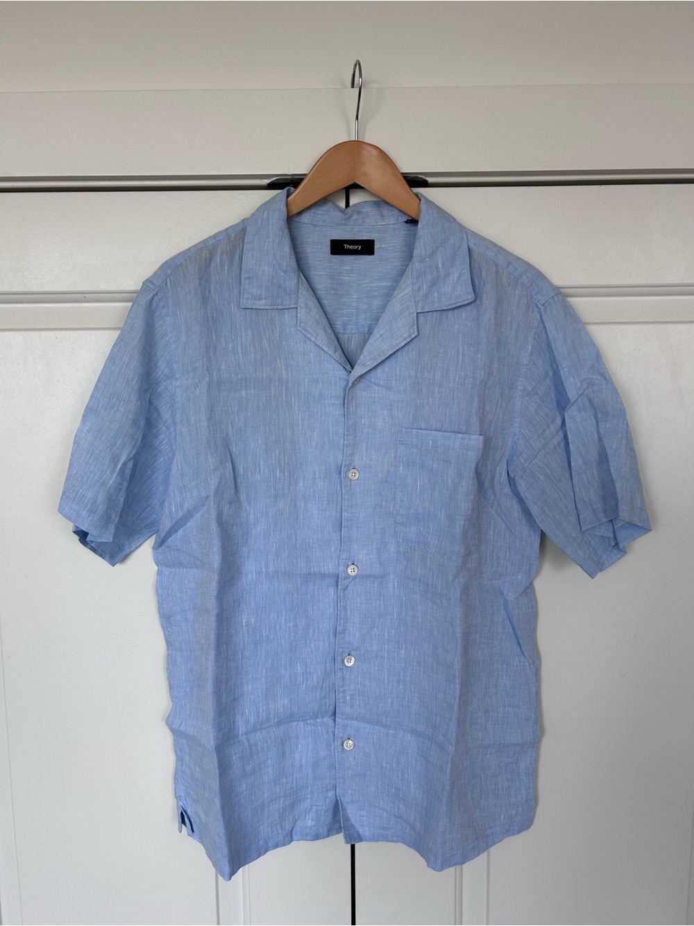 Theory Light Blue Short-Sleeve Linen Button-Down Shirt